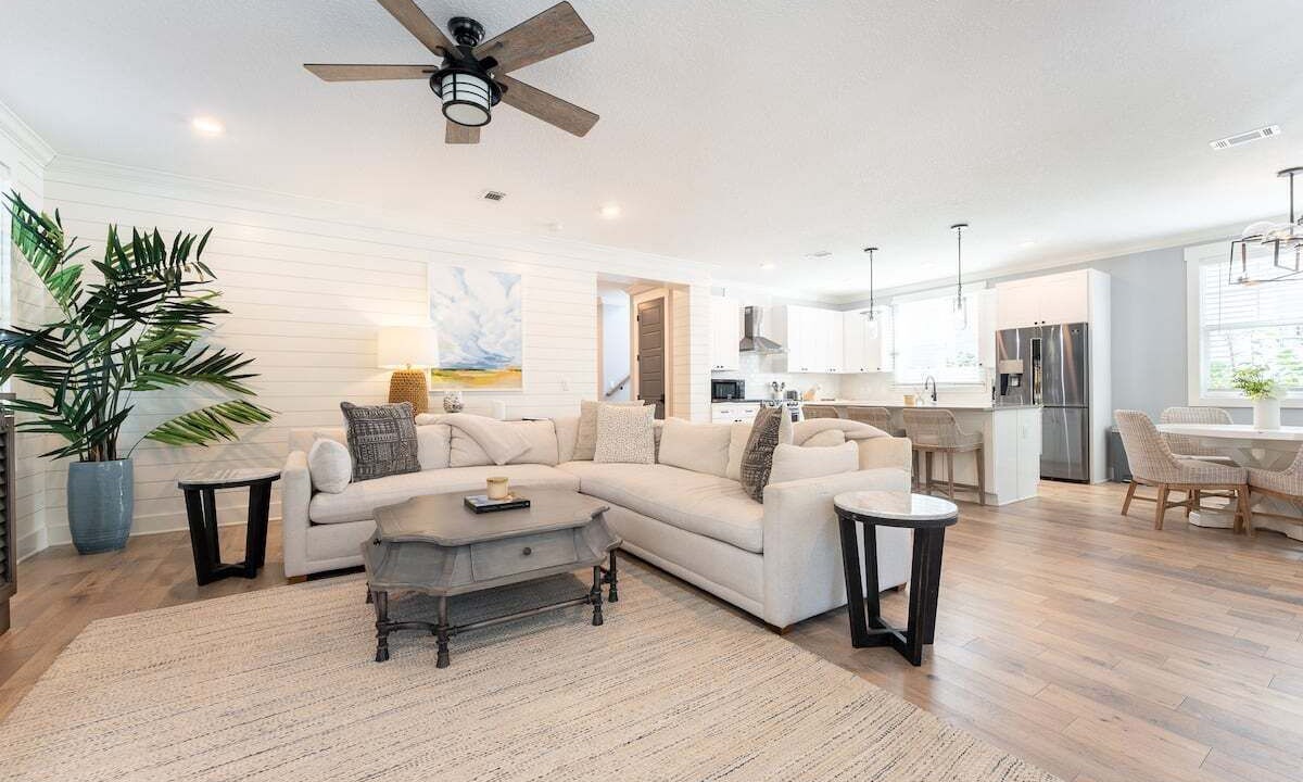 Photo of Livingroom in Saint Simons Island