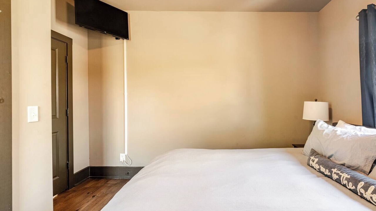 Photo of Bedroom in Logan