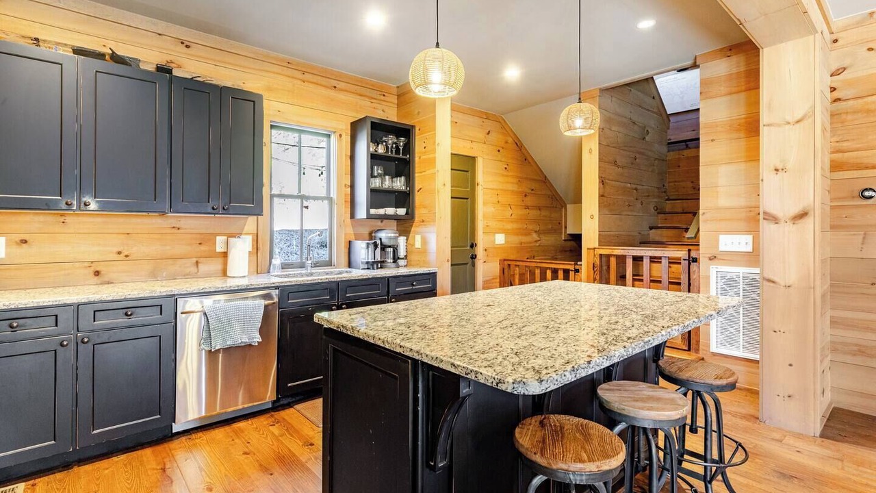 Photo of Kitchen in Logan