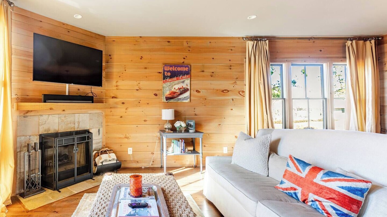 Photo of Livingroom in Logan