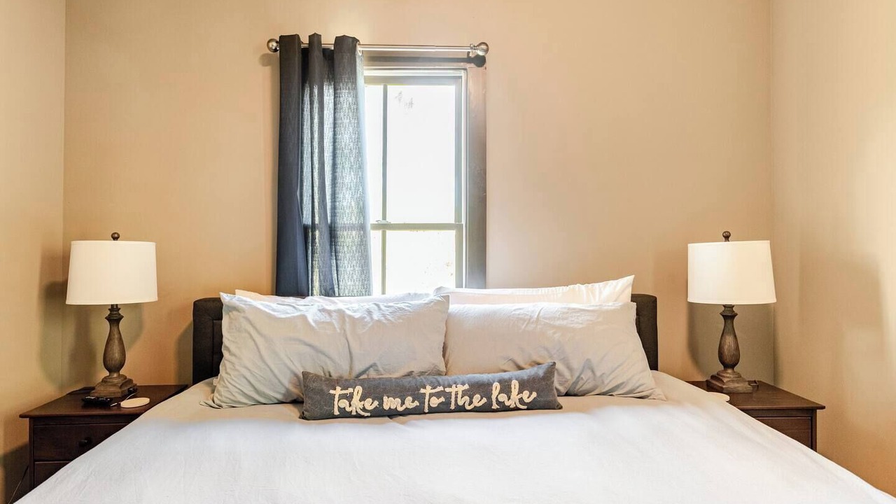 Photo of Bedroom in Logan