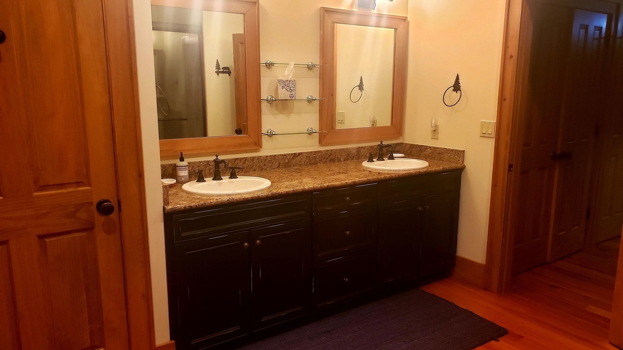 Photo of Bathroom in Tuckasegee