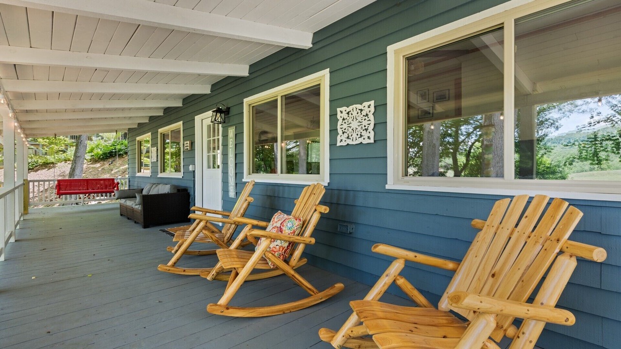 Photo of Patio Balcony in Waynesville