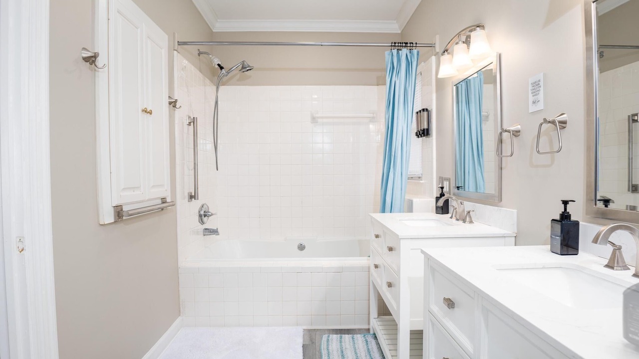Photo of Bathroom in Macon