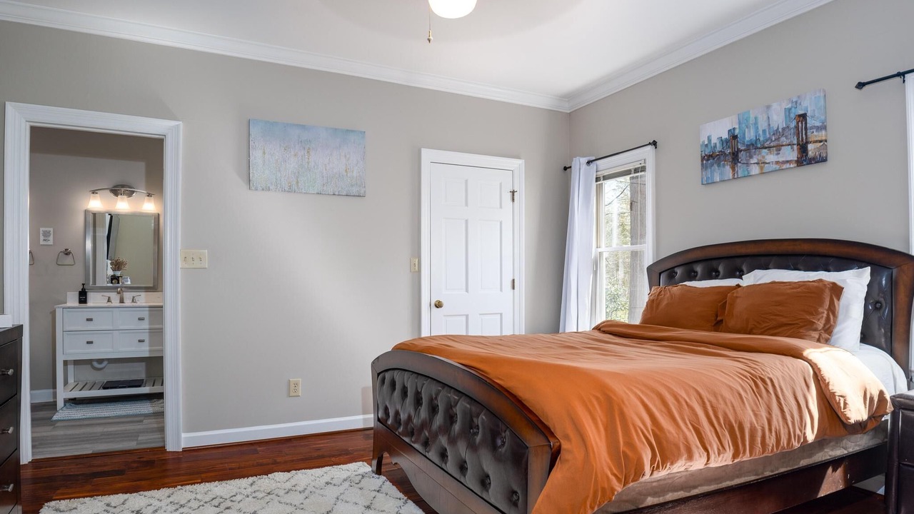Photo of Bedroom in Macon