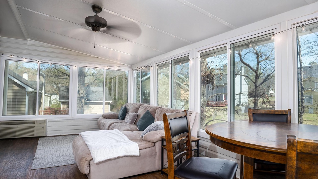 Photo of Livingroom in Macon