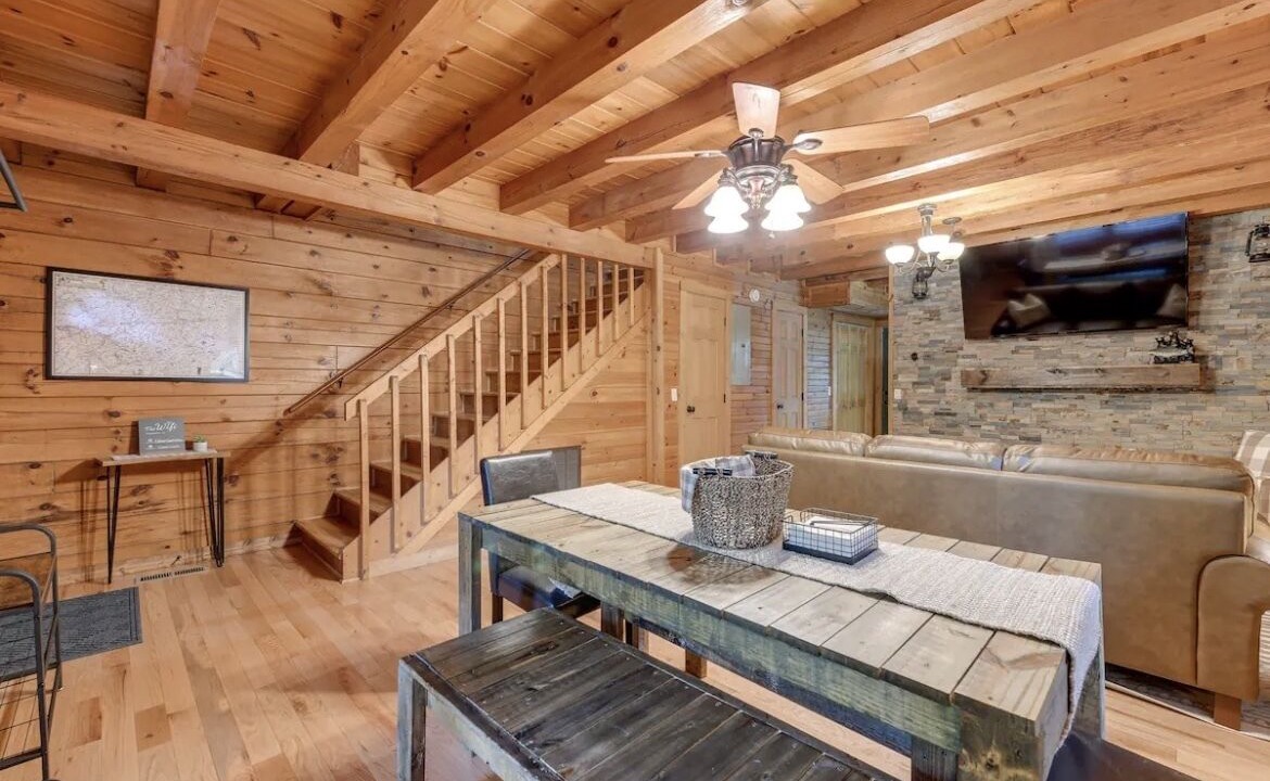 Photo of Livingroom in Waynesville