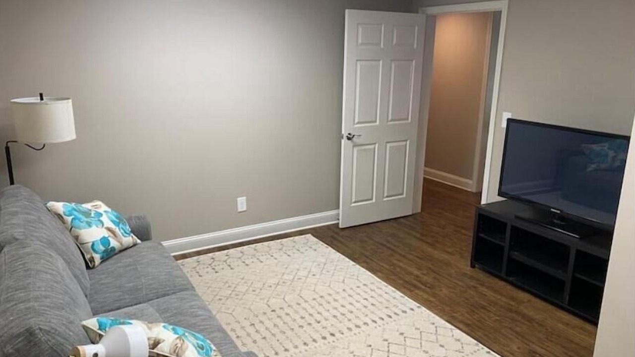 Photo of Livingroom in Inman