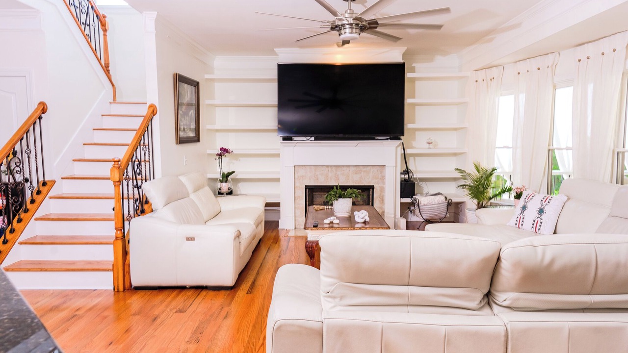 Photo of Livingroom in Town Center