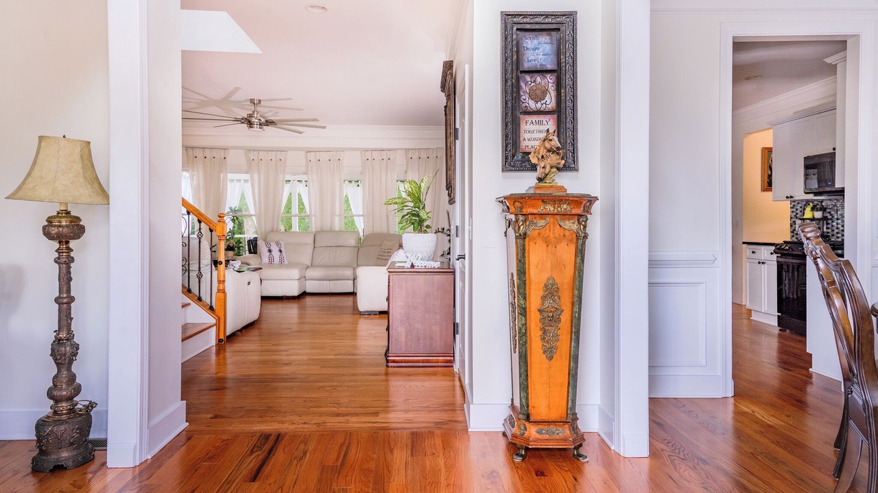 Photo of Livingroom in Town Center