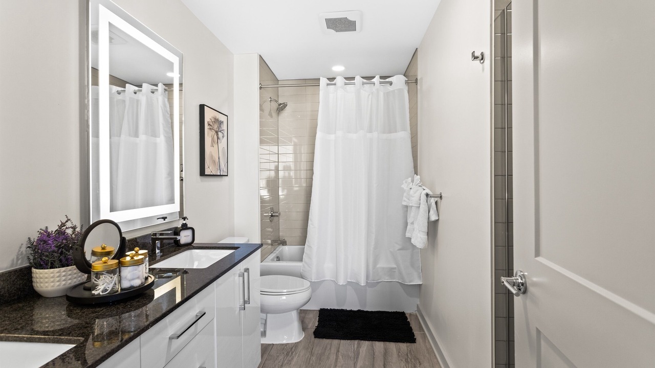 Photo of Bathroom in Peachtree Center