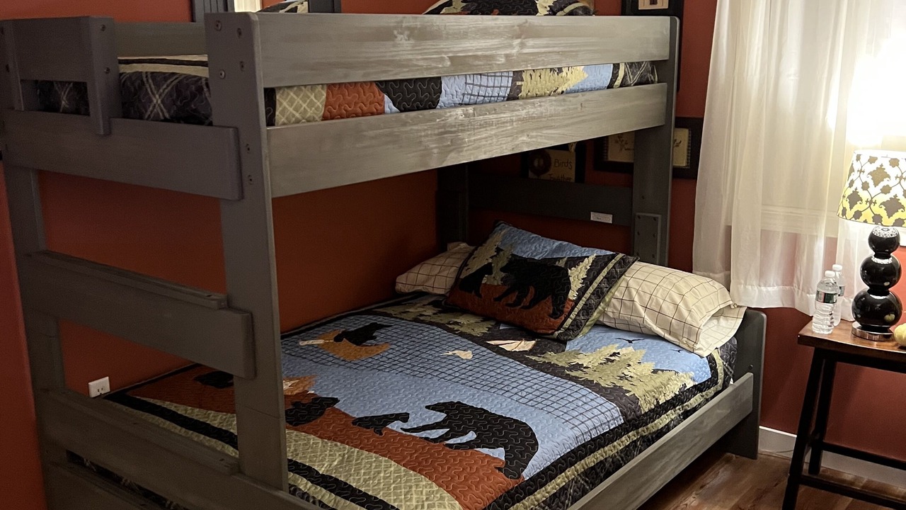 Photo of Bedroom in Moultonborough