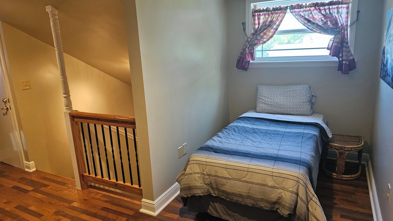 Photo of Bedroom in Waveland