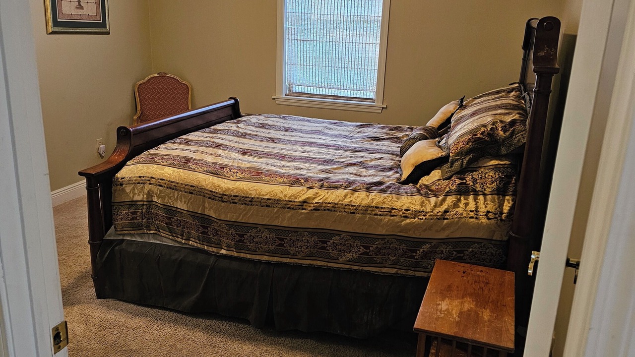 Photo of Bedroom in Waveland