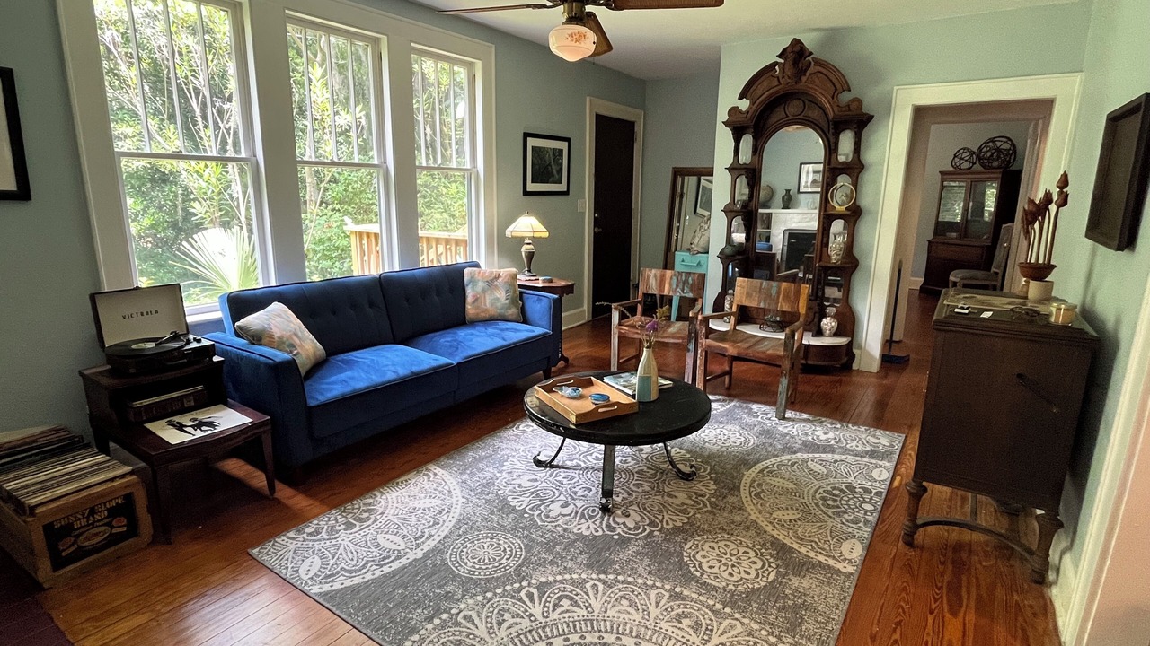 Photo of Livingroom in Savannah