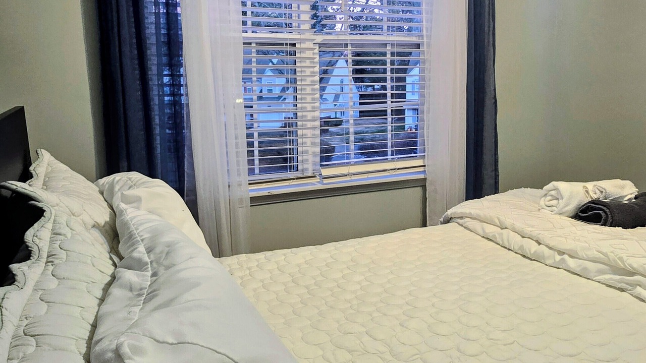 Photo of Bedroom in Davis Lake - Eastfield