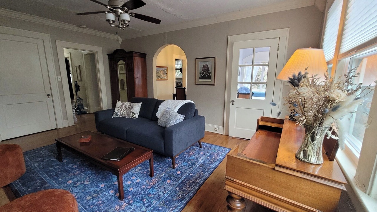 Photo of Livingroom in Grove Park- Sunset