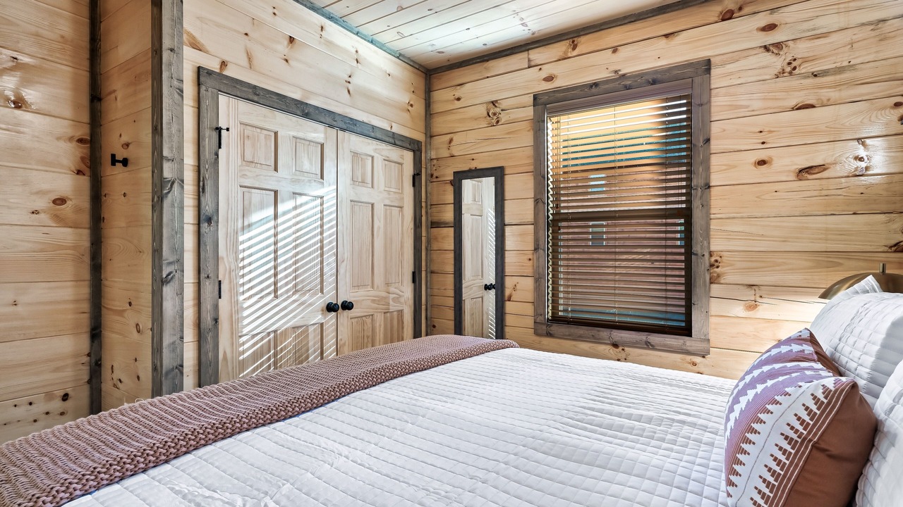 Photo of Bedroom in Sevierville