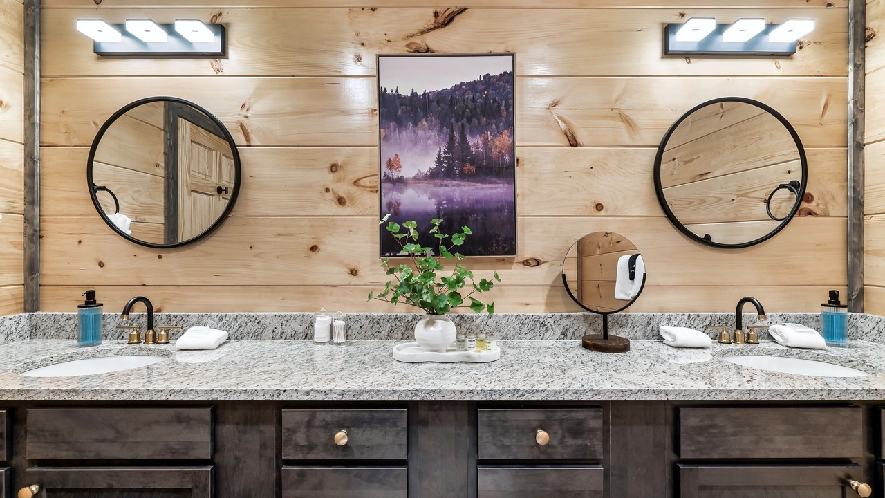 Photo of Bathroom in Sevierville