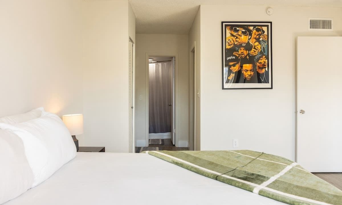 Photo of Bedroom in Eastern Shores