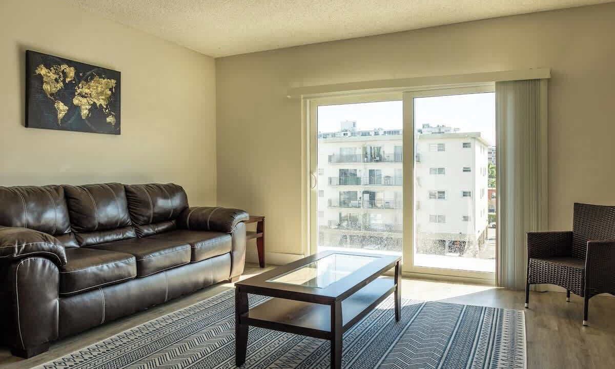 Photo of Livingroom in Eastern Shores