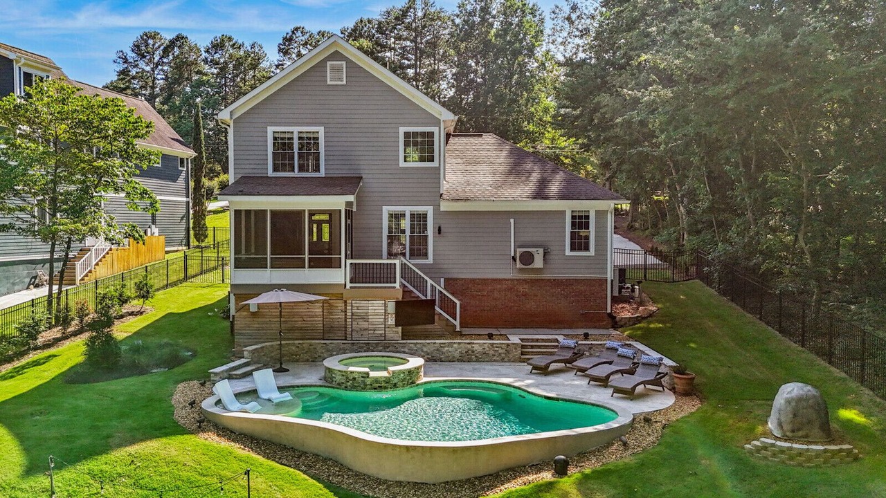 Photo of Outdoor in Mayhew