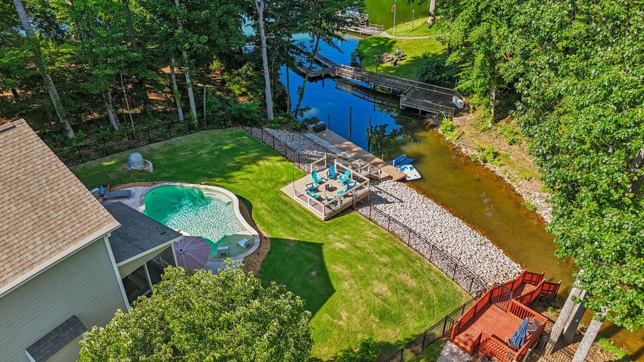 Photo of Outdoor in Mayhew
