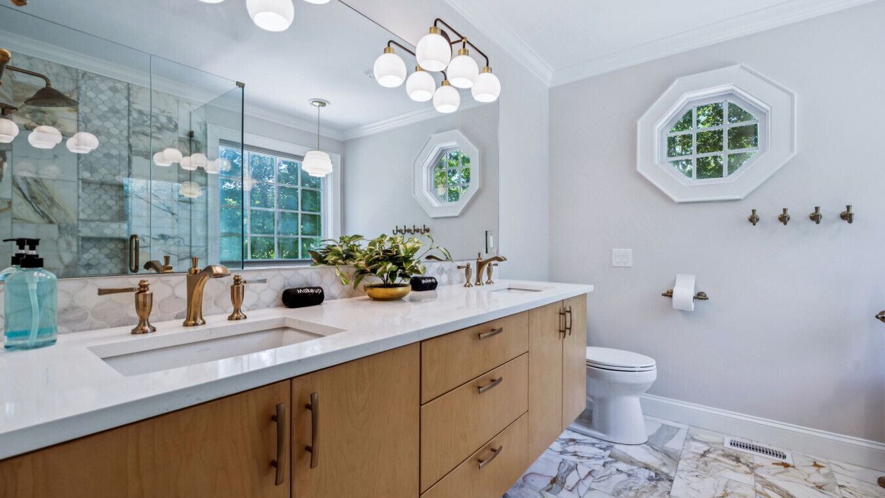 Photo of Bathroom in Mayhew