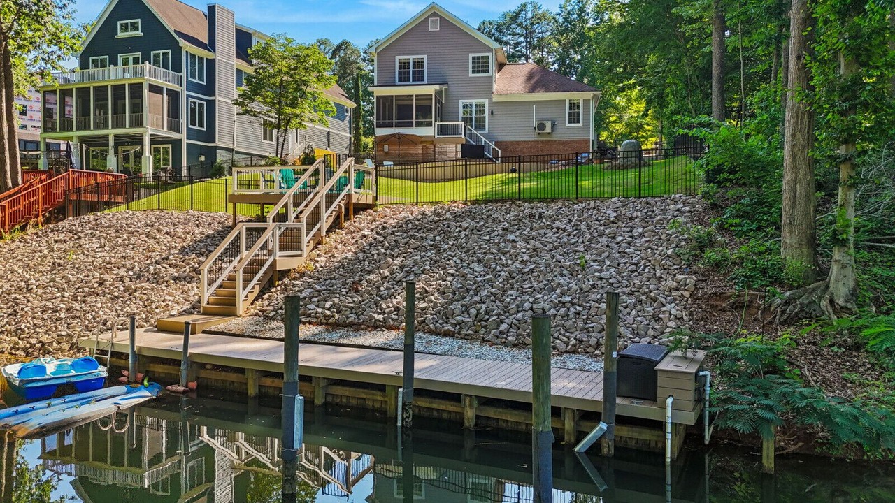 Photo of Outdoor in Mayhew