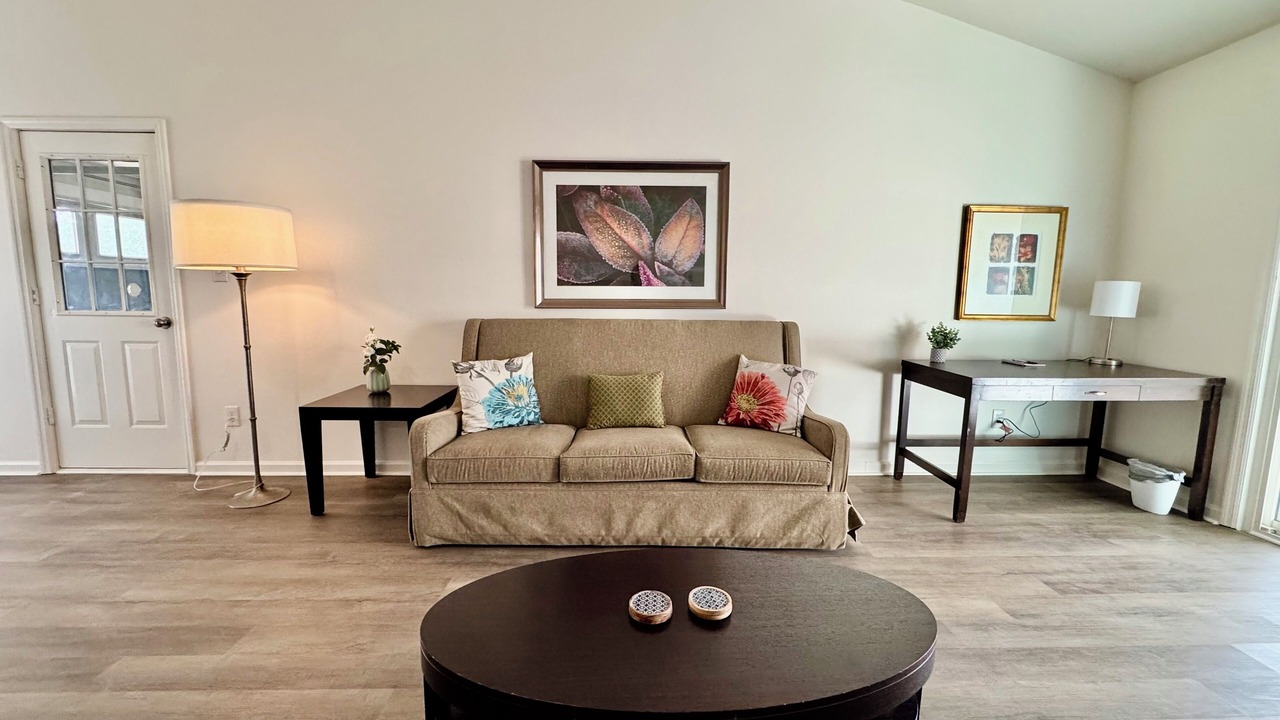 Photo of Livingroom in Warner Robins