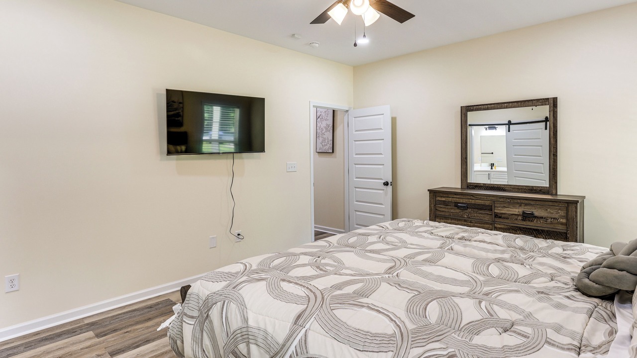 Photo of Bedroom in Troy