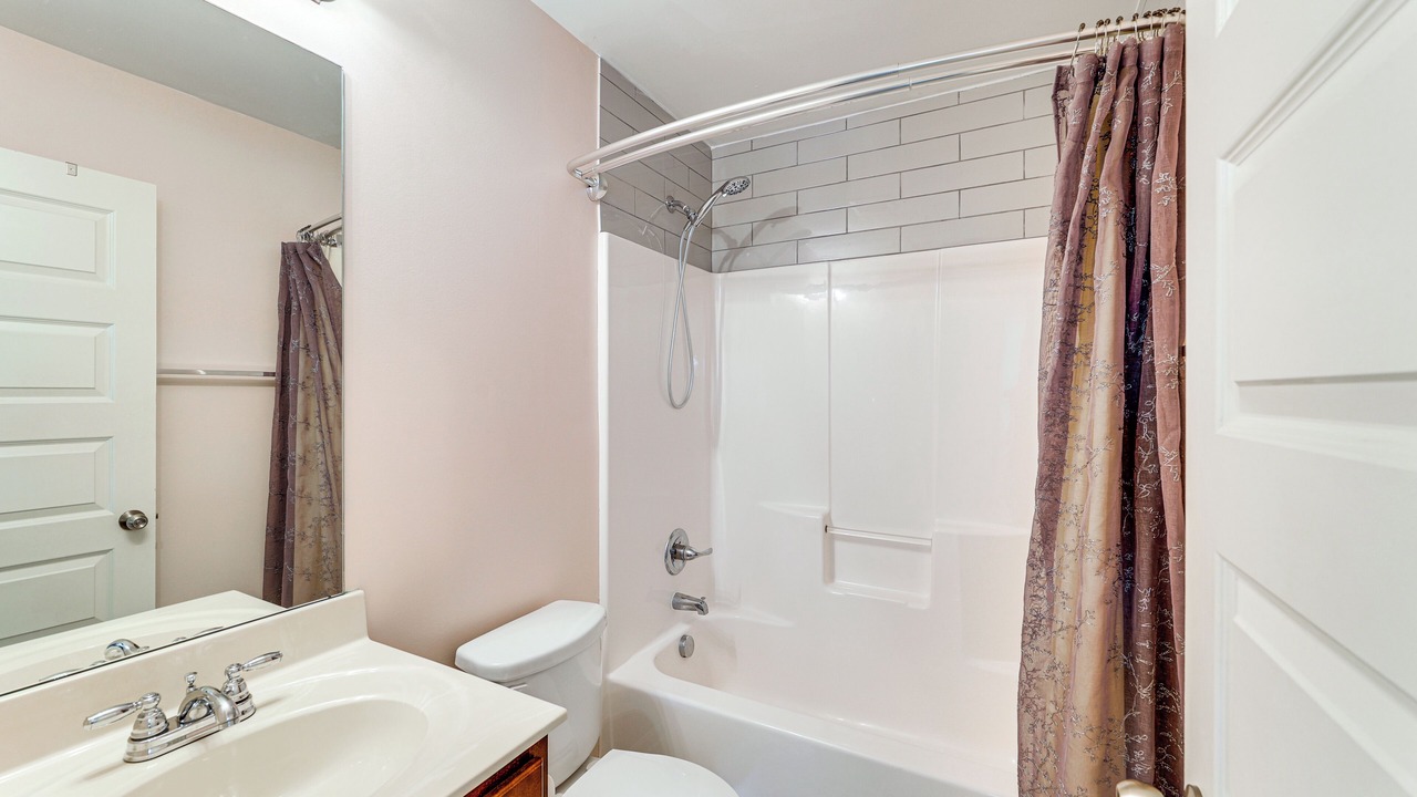Photo of Bathroom in Graniteville