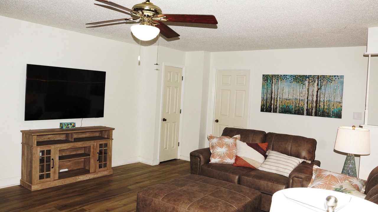 Photo of Livingroom in Madison