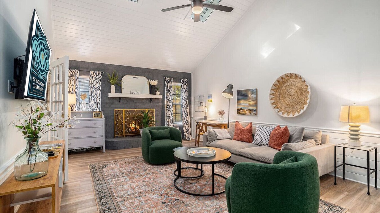 Photo of Livingroom in Charleston