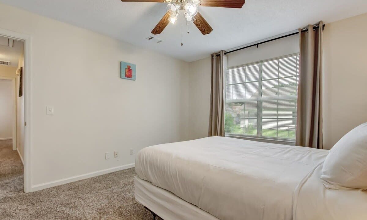 Photo of Bedroom in Savannah