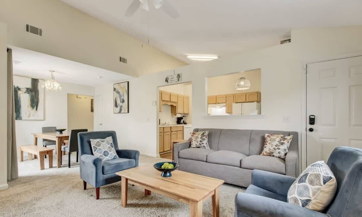 Photo of Livingroom in Savannah
