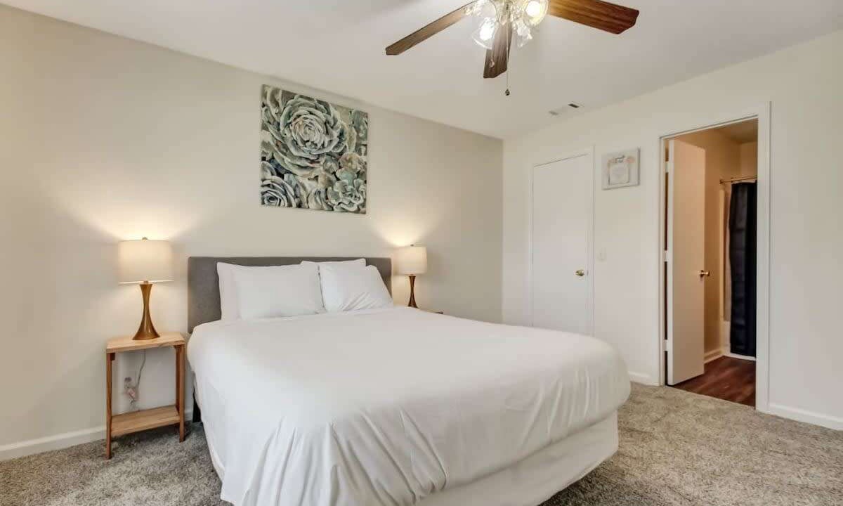 Photo of Bedroom in Savannah