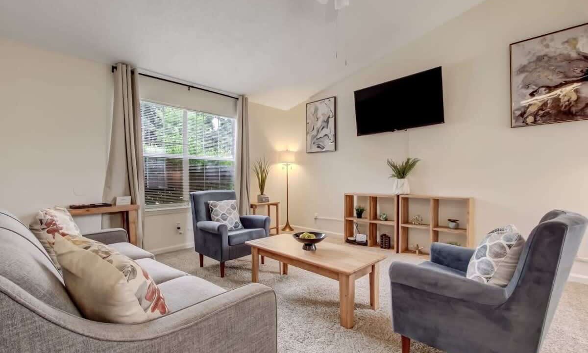 Photo of Livingroom in Savannah