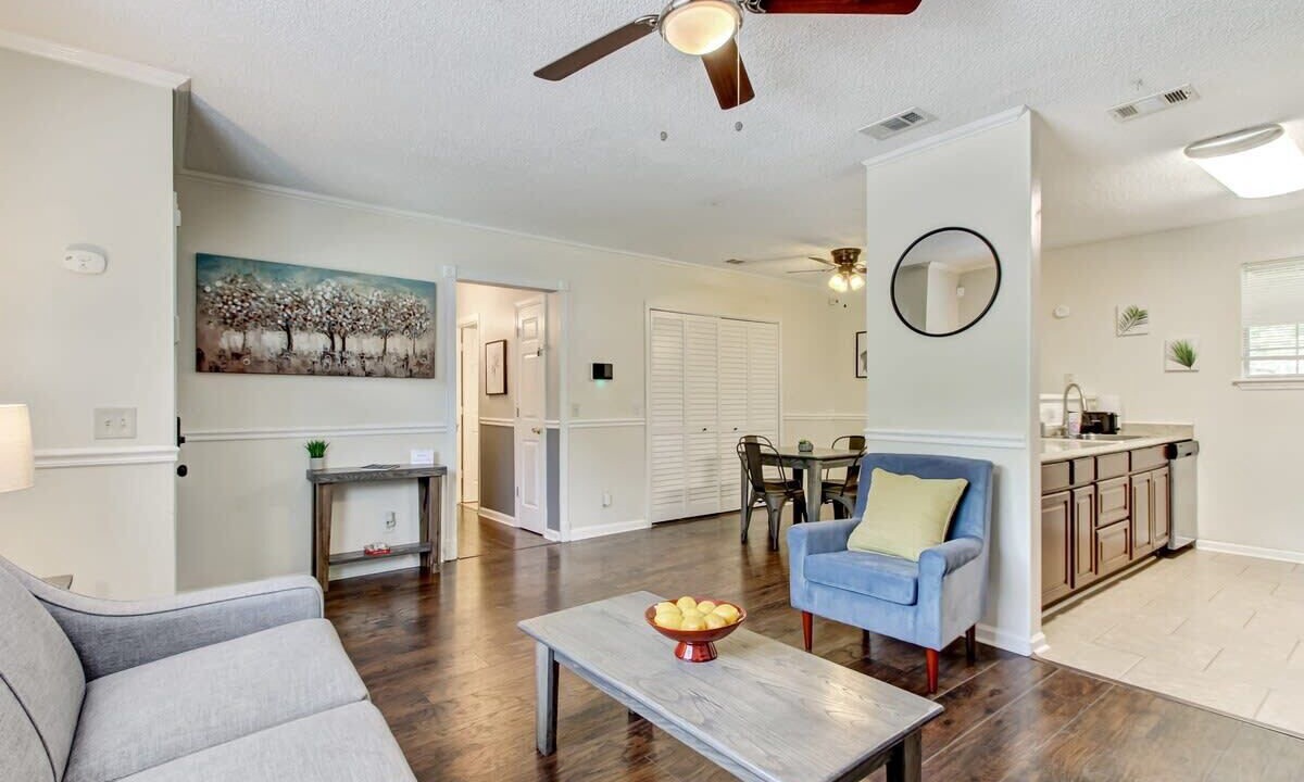 Photo of Livingroom in Savannah