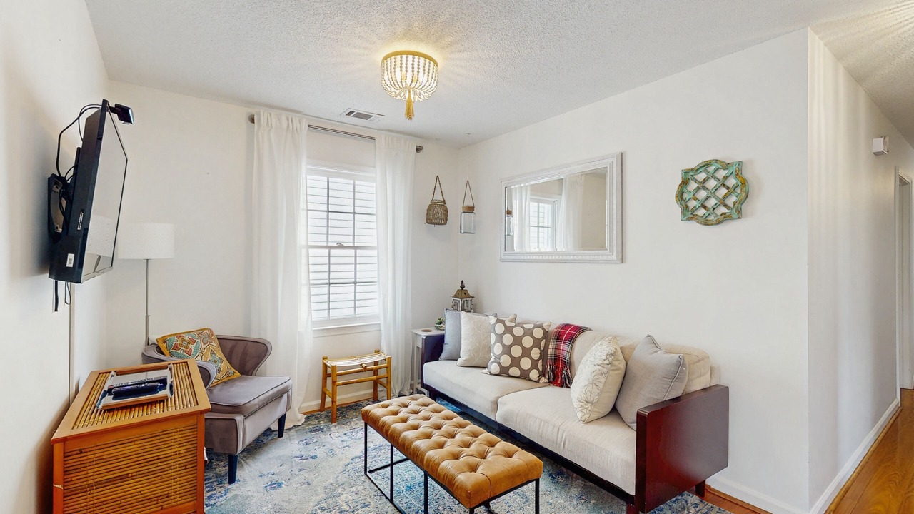 Photo of Livingroom in Beach Institute