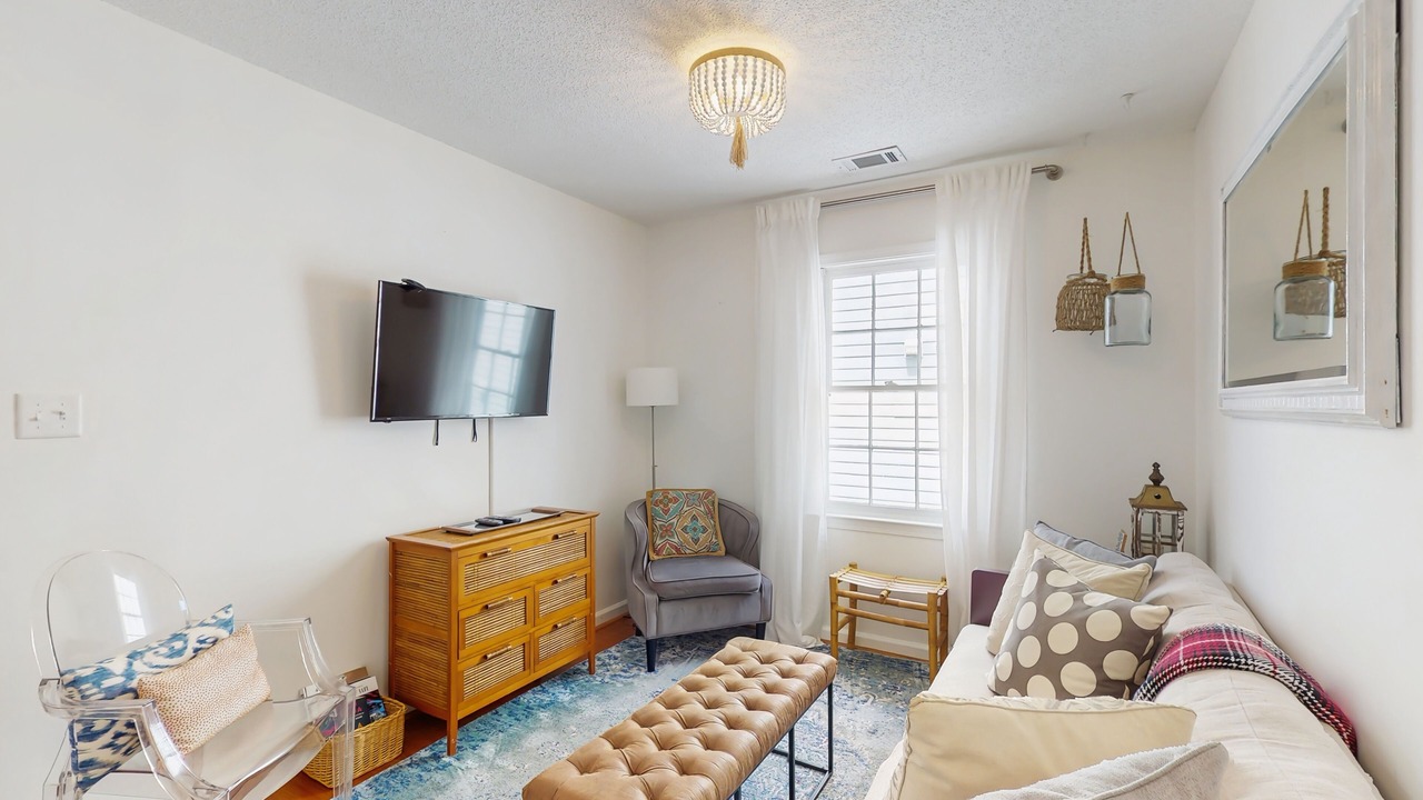 Photo of Livingroom in Beach Institute