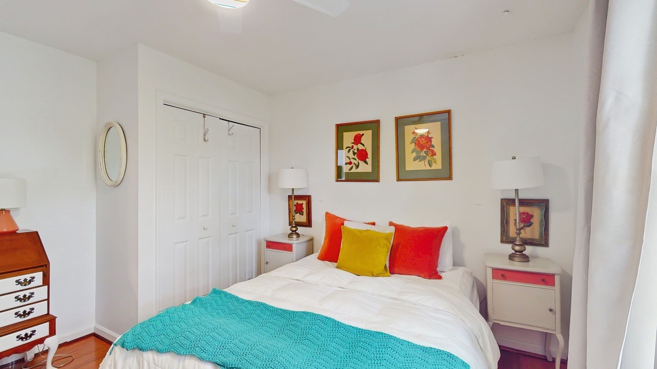 Photo of Bedroom in Beach Institute