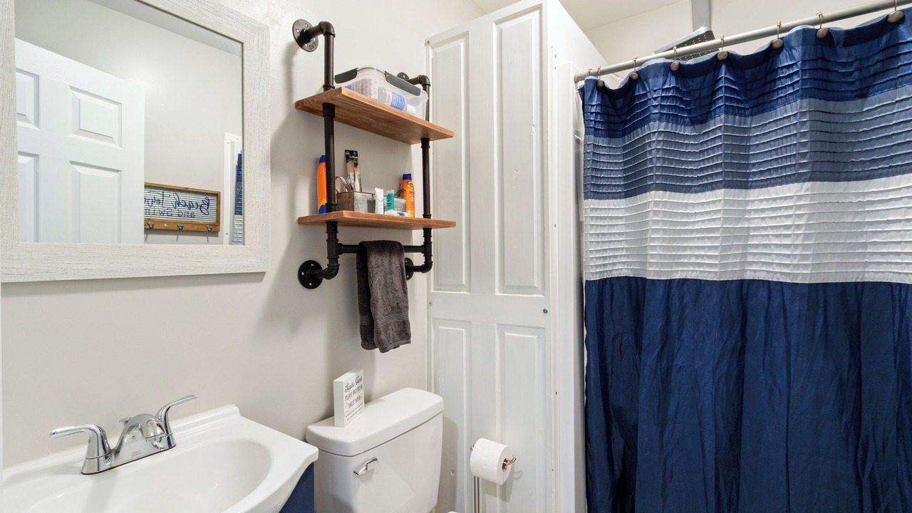 Photo of Bathroom in Gulf Shores