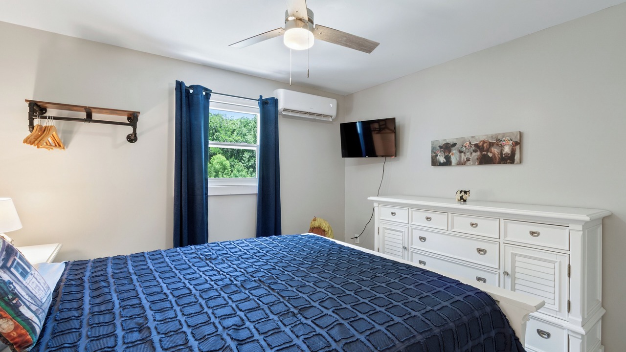 Photo of Bedroom in Gulf Shores