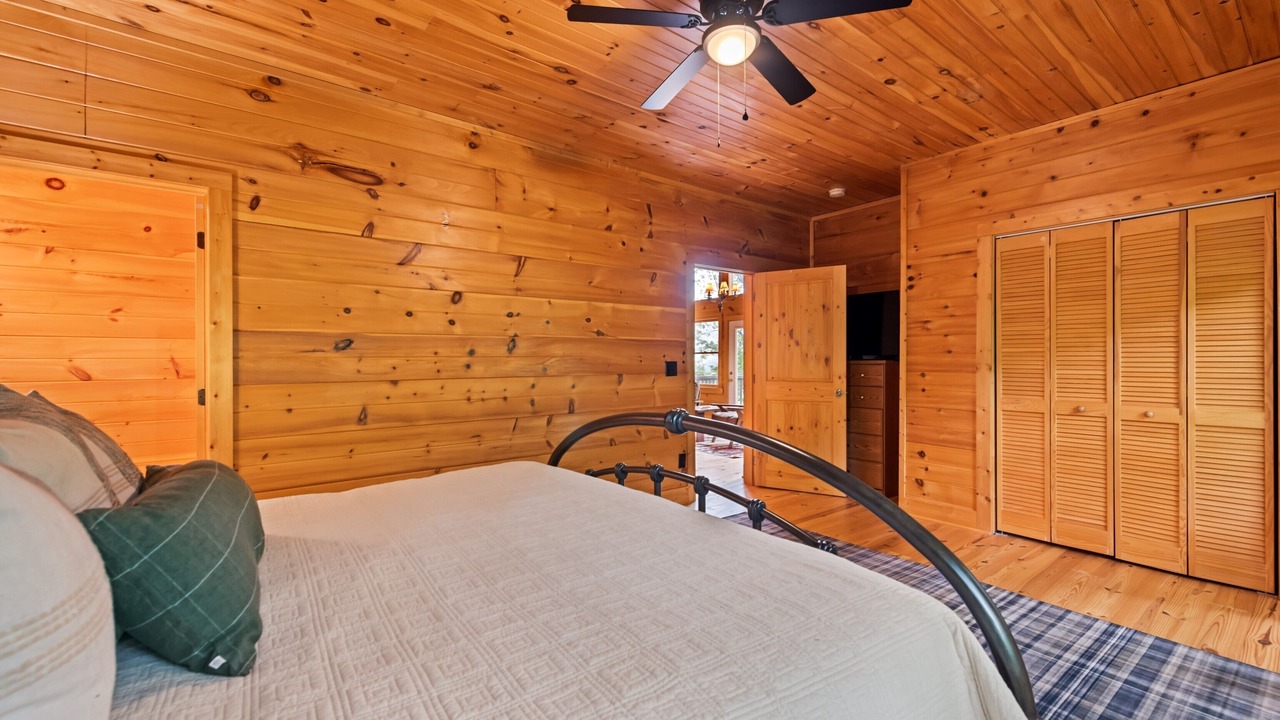 Photo of Bedroom in Waynesville