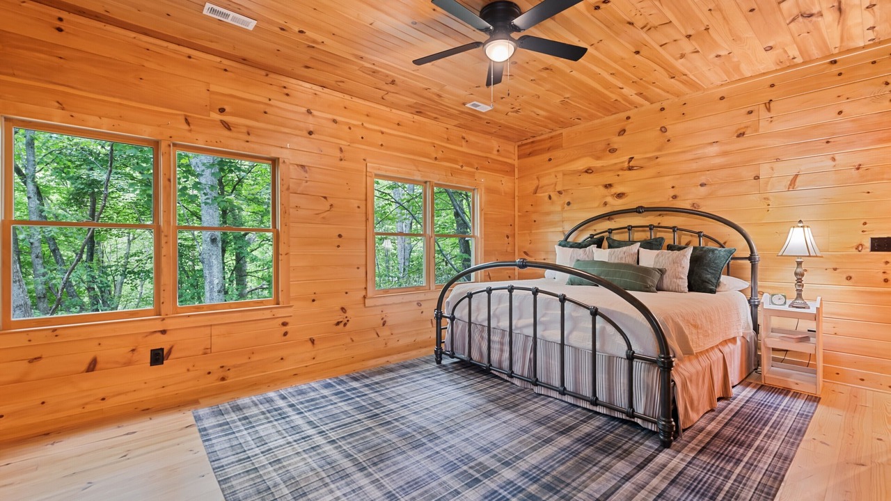 Photo of Bedroom in Waynesville