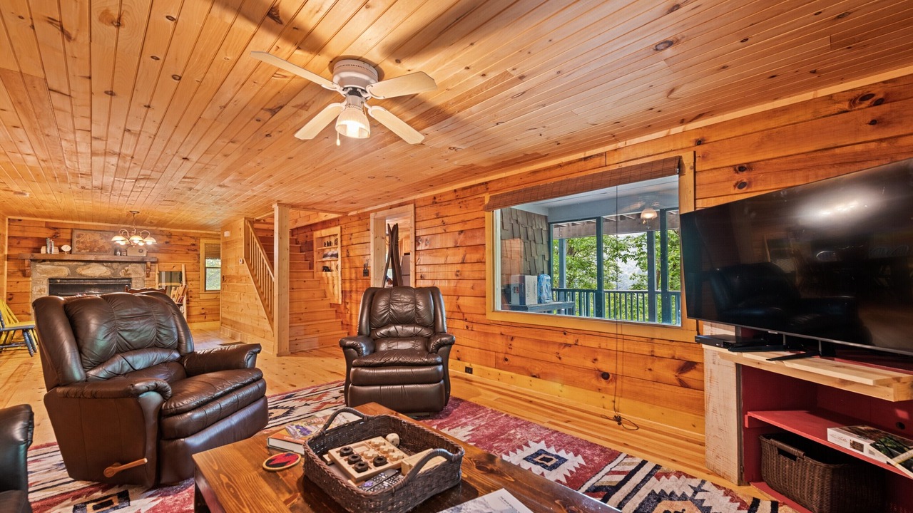 Photo of Livingroom in Waynesville