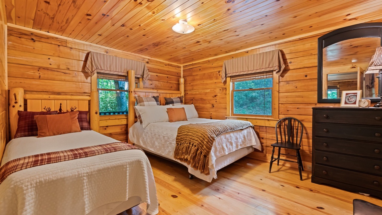 Photo of Bedroom in Waynesville