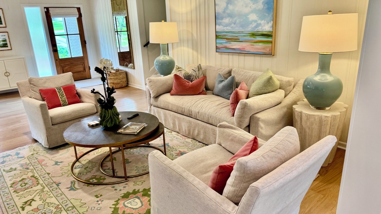 Photo of Livingroom in LaGrange