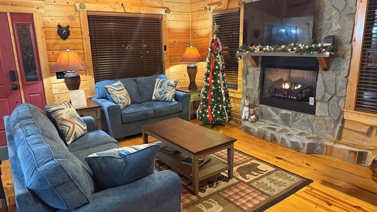 Photo of Livingroom in White Oak Lodge